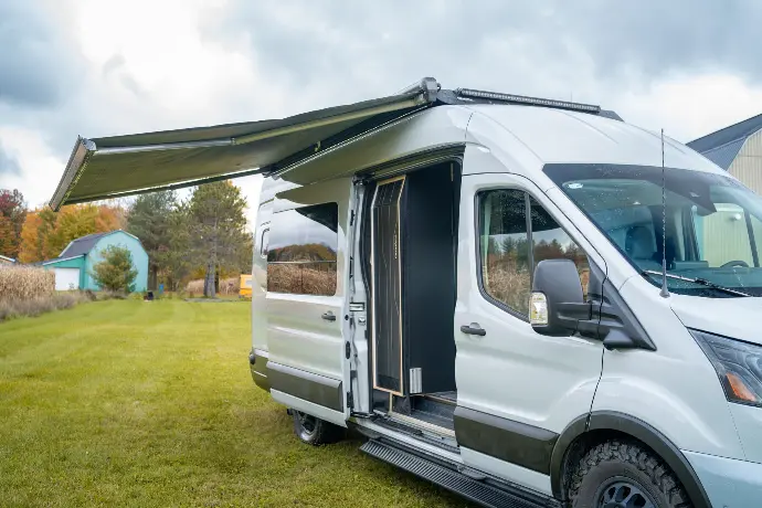 Dometic 9500 awning 12'